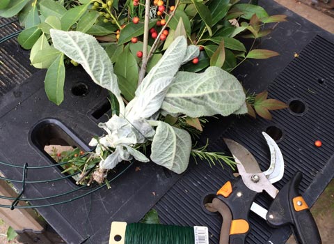 Wreath Making Attach Bundles To Ring